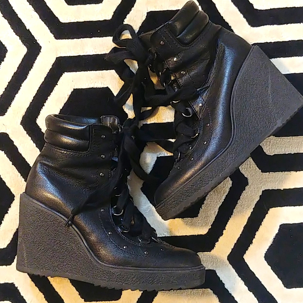 Wedge booties